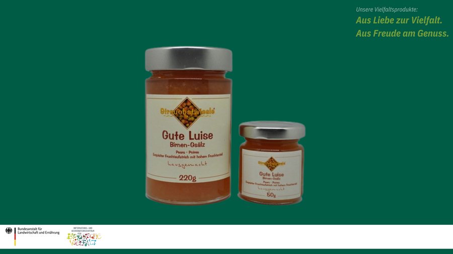 Das Bild zeigt zwei Marmeladengläser der Birnenmarmelade der Guten Luise. Ein Vielfaltsprodukt.
